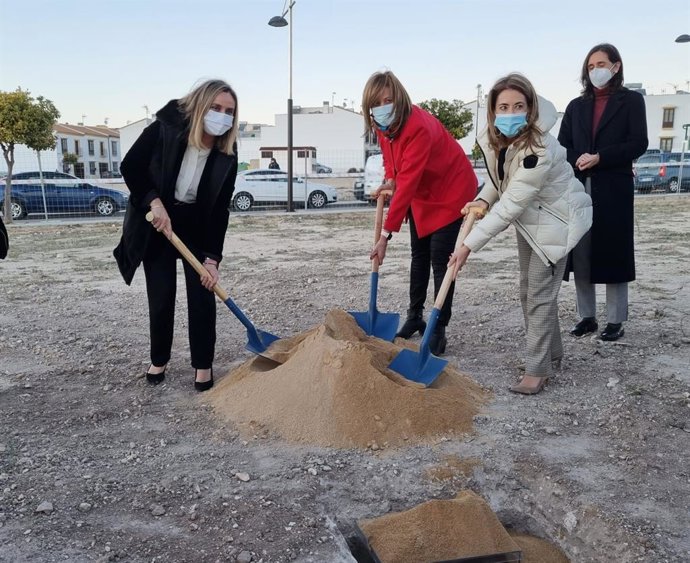 La ministra de Transporte, Movilidad y Agenda Urbana, Raquel Sánchez, en un acto este martes.