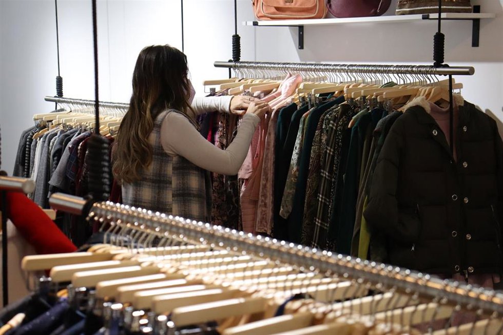 Inaguración de la tienda de economía social y solidaria Moda Re-