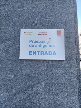 Archivo - Test de antígenos en el Wizink Center