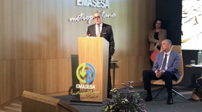 Archivo - Imagen de archivo del presidente de la CHG, Joaquín Páez, en una jornada celebrada en Emasesa.