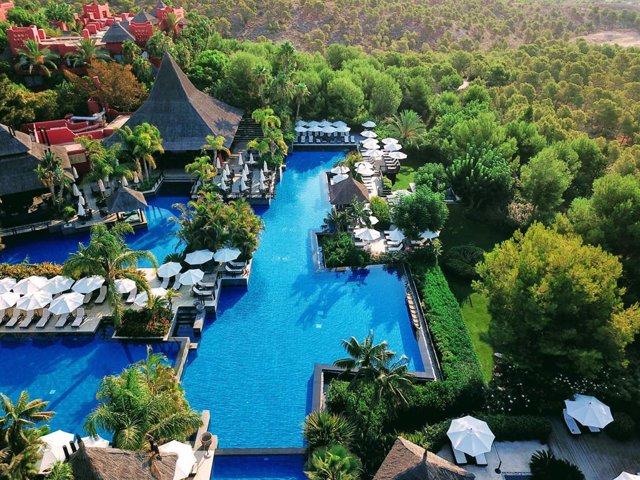 Asia Gardens Hotel Thai & Spa