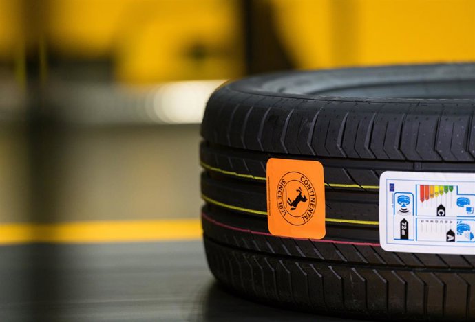 Archivo - Neumático de Continental.