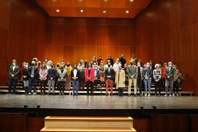 Acto de homenaje a jubilados y personas que llevan más de 25 años trabajando en el Consell de Mallorca.