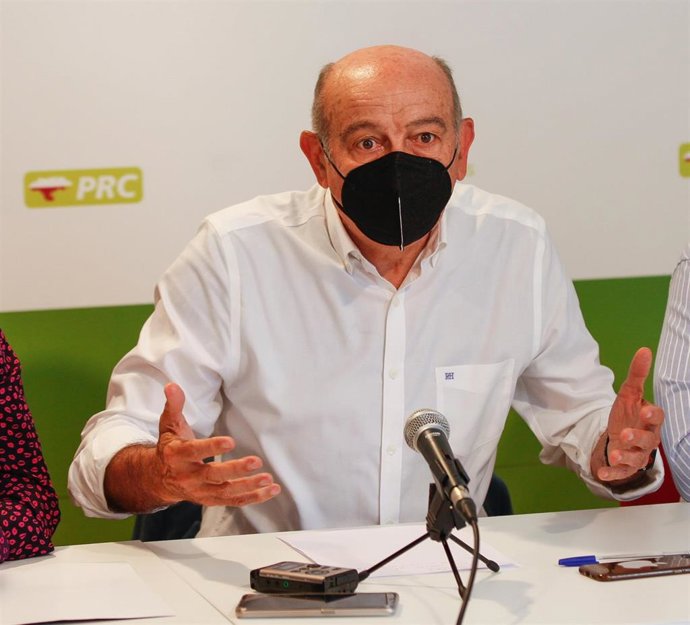 Archivo - PRC y PNV acuerdan reclamar al Estado mejoras en el tren de cercanías Santander-Bilbao 