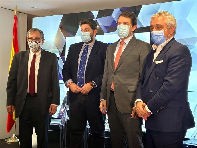 El jefe del Ejecutivo regional, Fernando López Miras, en el Foro sobre el sistema de financiación autonómica organizado por el diario La Razón