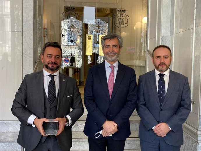 La Consejería de Turismo, Regeneración, Justicia y Administración Local de la Junta de Andalucía recibe el 'Premio a la Calidad de la Justicia' del Consejo General del Poder Judicial.