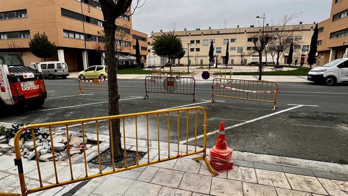 La Brigada de Obras comienza la instalación de tres nuevos pasos de peatones