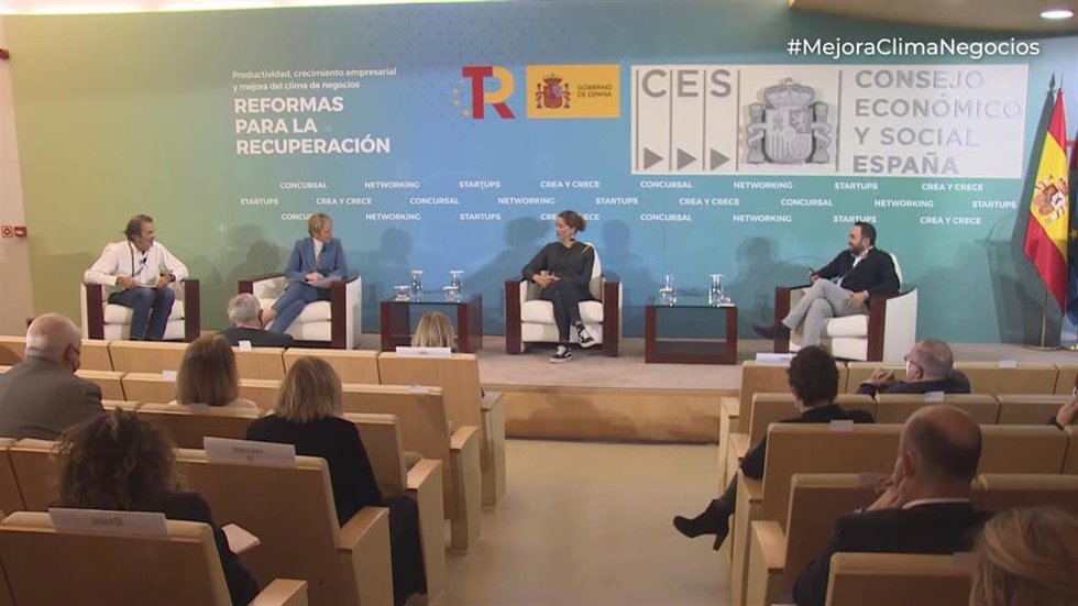 Imagen de la última mesa del evento 'Reformas para la Recuperación' organizado por el Consejo Economíco Social y el Ministerio de Asuntos Económicos y Transformación Digital este miércoles 15 de diciembre.