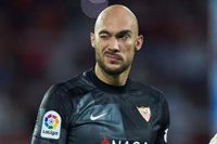 El Sevilla necesita los penaltis y Villarreal y Real Sociedad golean en Copa