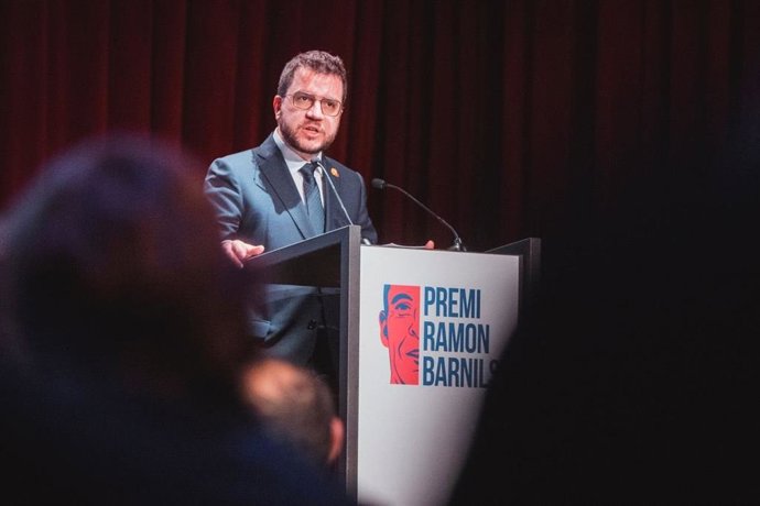 El presidente de la Generalitat, Pere Aragons, en la entrega de los séptimos premios Ramon Barnils de Periodisme d'Investigació