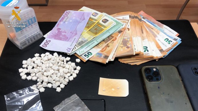 Detenido un vecino de Calahorra tras eludir a una patrulla de la Guardia Civil con 149 pastillas éxtasis encima