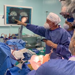 El galardón destaca el buen hacer de Javier Máruez en el campo de la neurocirugía y, en particular, su labor en la epilepsia infantil como parte del equipo de neurología del Centro de Neurología Avanzada.