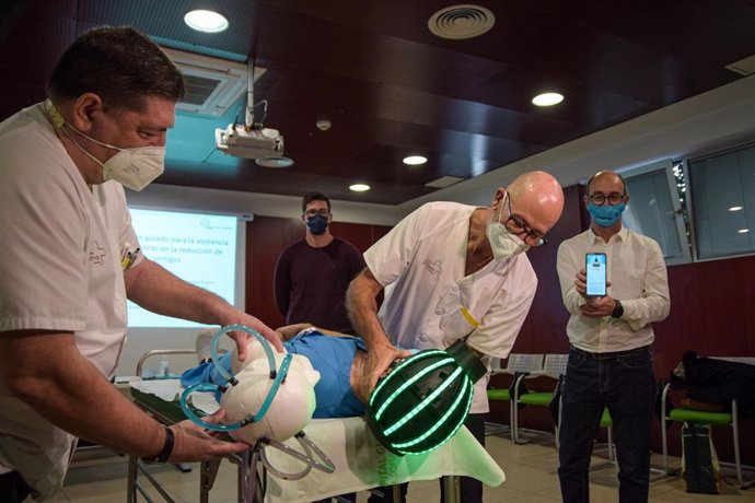 UPCT y hospital Reina Sofía ensayan un nuevo dispositivo de bajo coste para tratar vértigos posicionales