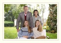 Los Reyes recurren a una foto familiar para felicitar la Navidad con sus "mejores deseos"