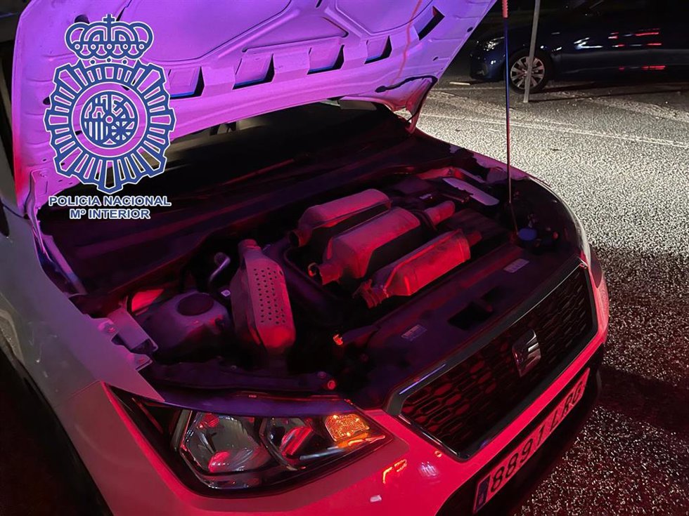 Imagen de la mecánica de un coche