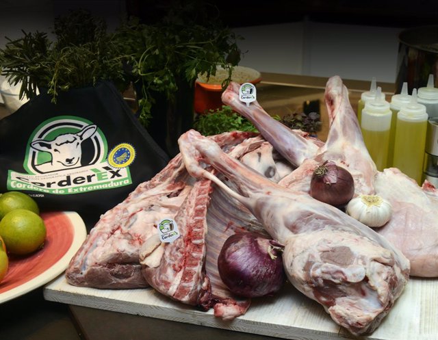 Archivo - Corderex prevé un incremento de consumo de carne en el canal Horeca esta Navidad