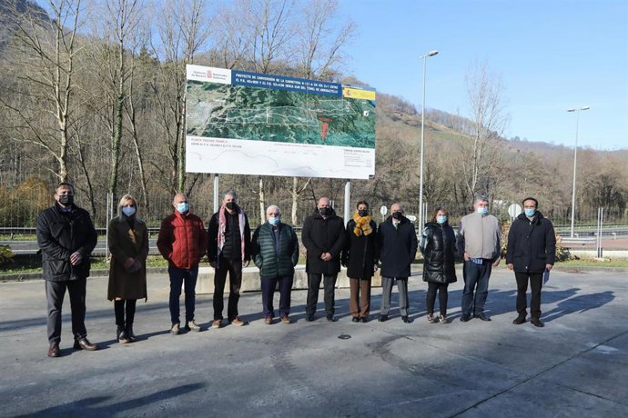 Visita a las obras de la N-121-A.