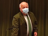 Aguirre insiste en que "por ahora no habrá medidas restrictivas" por covid porque la presión hospitalaria "va bajando"