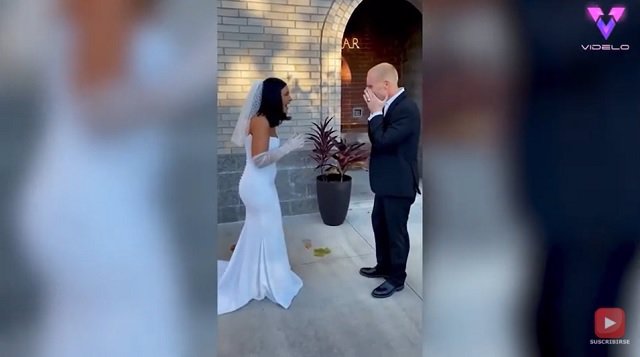 Una novia sorprende a su esposo con un radical cambio de look el día de su boda