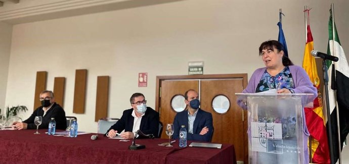 La consejera de Agricultura en la jornada informativas sobre seguros agrarios.