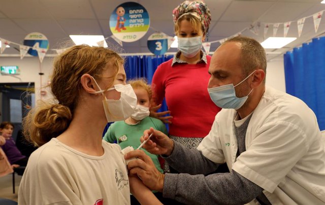 Arxiu - Vacunació a nens contra la covid-19 a Israel
