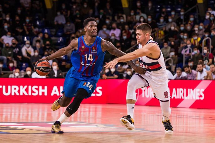 Archivo - El jugador del Bara Nigel Hayes-Davis en el encuentro de Euroliga contra el Bitci Baskonia.