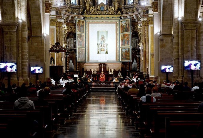 Archivo - Misa en imagen de archivo