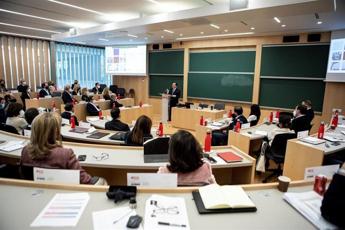 El ministro de Asuntos Exteriores, Unión Europea y Cooperación, José Manuel Albares, durante su intervención.