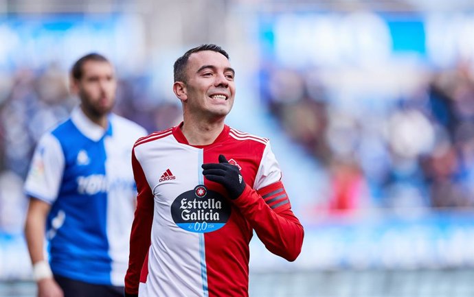Iago Aspas of Real Club Celta de Vigo gestures during the Spanish league, La Liga Santander, football match played between Deportivo Alaves and Celta de Vigo at Mendizorroza stadium on November 27, 2021 in Vitoria, Spain.