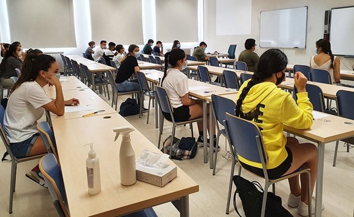 Archivo - Convocatoria extraordinaria de la EBAU en Cantabria