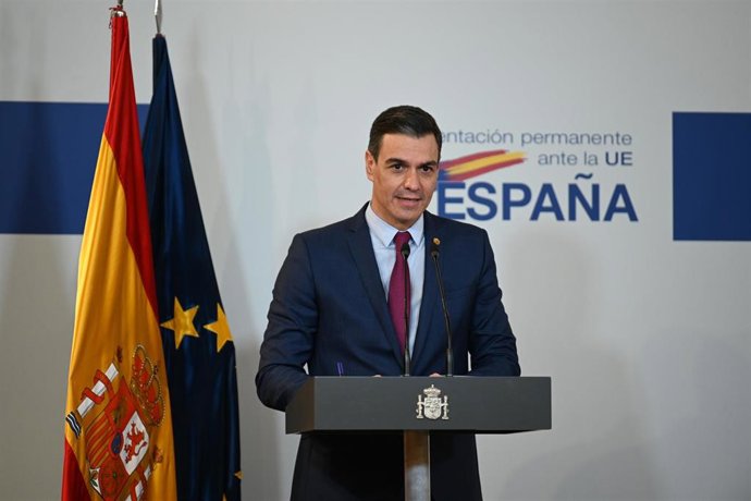 El presidente del Gobierno, Pedro Sánchez, en rueda de prensa en Bruselas
