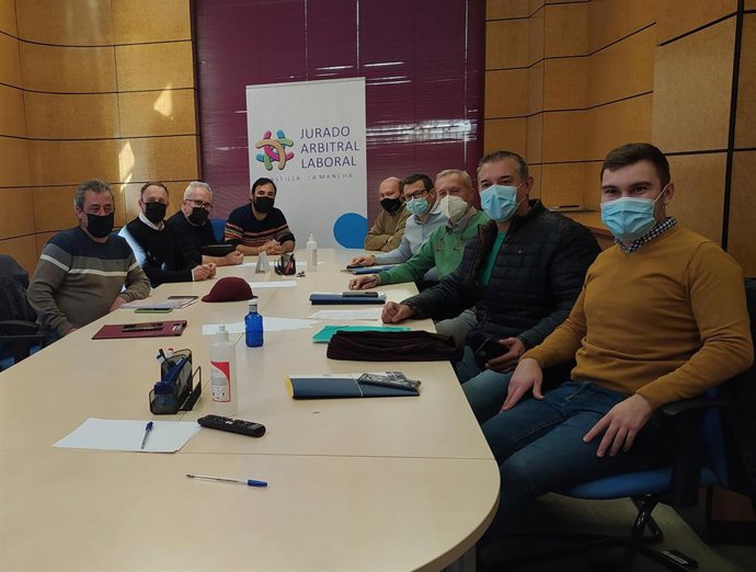 Las Organizaciones Sindicales CCOO-Servicios Y Fesmc-UGT Junto A La Patronal Del Sector Alcanzan Un Acuerdo Para La Firma Del Convenio Colectivo Del Comercio General De Cuenca