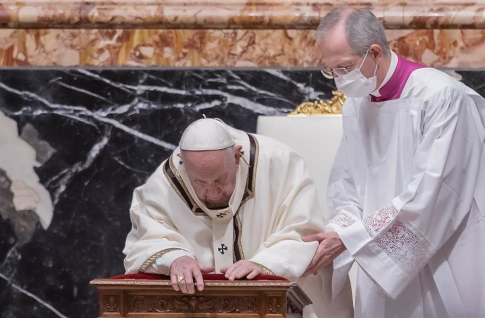 Archivo - El Papa en la Misa del Gallo de 2020