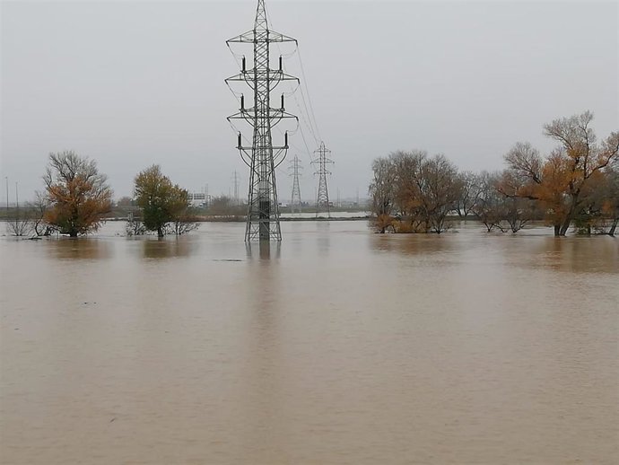 El Ayuntamiento desactiva el Plan Municipal de Emergencias por la avenida extraordinaria del Ebro.