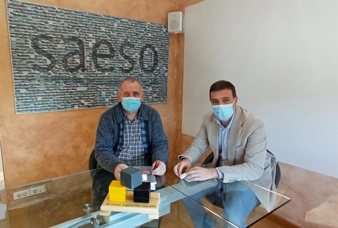 Ruiz en una reunión con representantes de sector del transporte en la provincia de Jaén