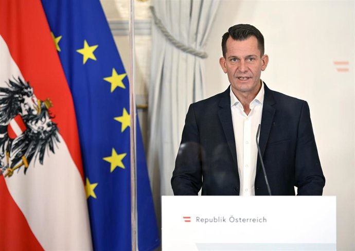 Wolfgang Mueckstein, ministro de Sanidad de Austria