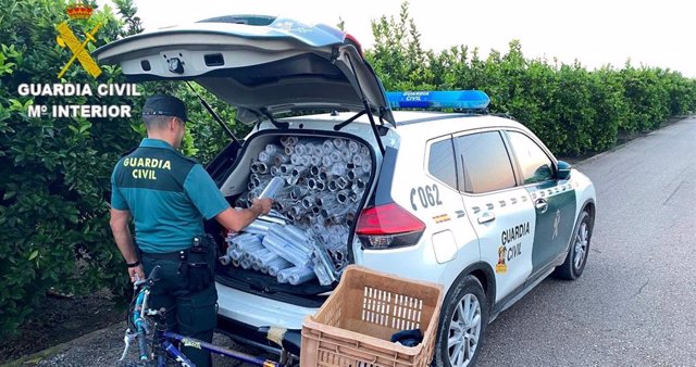 La Guardia Civil detiene a un hombre por delitos continuado de robos con fuerza y hurtos de papel de aluminio