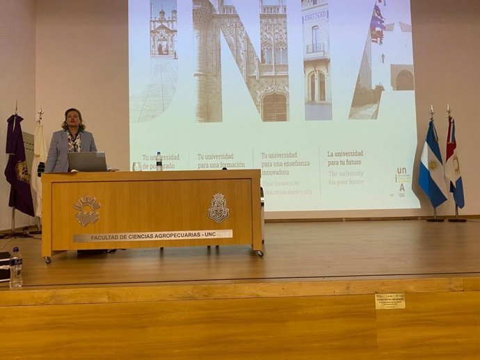 La UNIA presenta en la Universidad argentina de Córdoba su oferta académica para el sector agropecuario