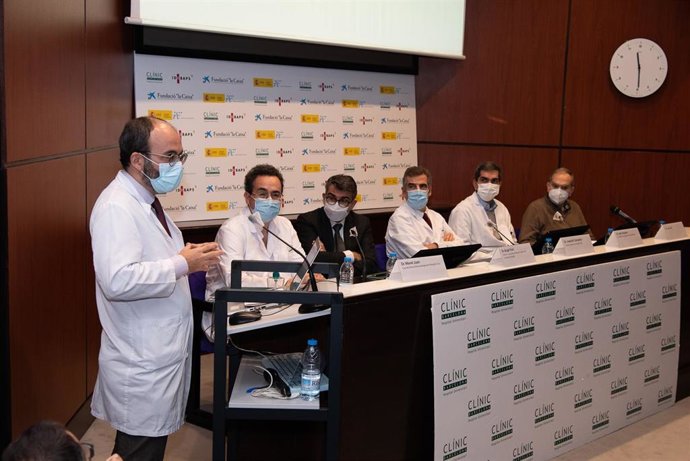 El Hospital Clínic presenta un tratamiento con células CAR-T contra el mieloma múltiple