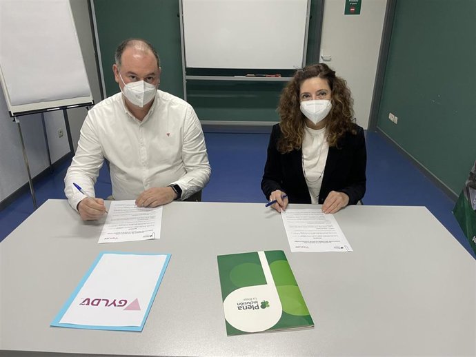 Plena Inclusión La Rioja y Gylda LGTBI+ firman un convenio por el derecho al desarrollo pleno de sexualidad en personas con discapacidad intelectual