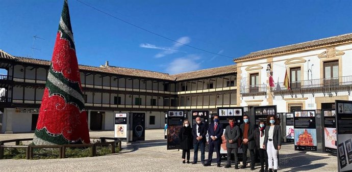 Inauguración en Tembleque del 'Paseo de los Artesanos'.