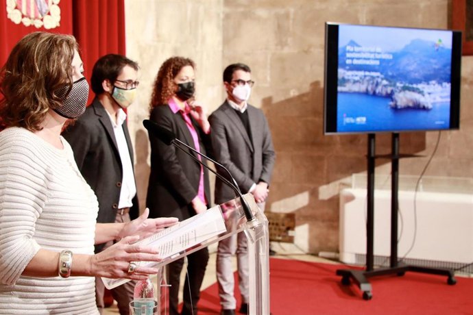 Presentación del plan en el Consolat de Mar.