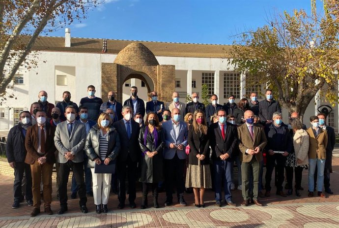 La consejera de Agricultura, Ganadería, Pesca y Desarrollo Sostenible, Carmen Crespo, este viernes en Palos de la Frontera (Huelva).