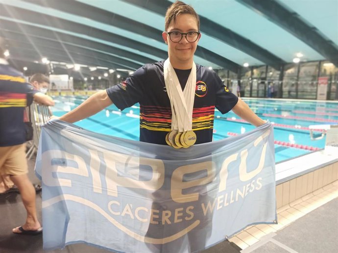 El nadador cacereño Guillermo Gracia, perteneciente al Club El Perú Cáceres Wellness,
