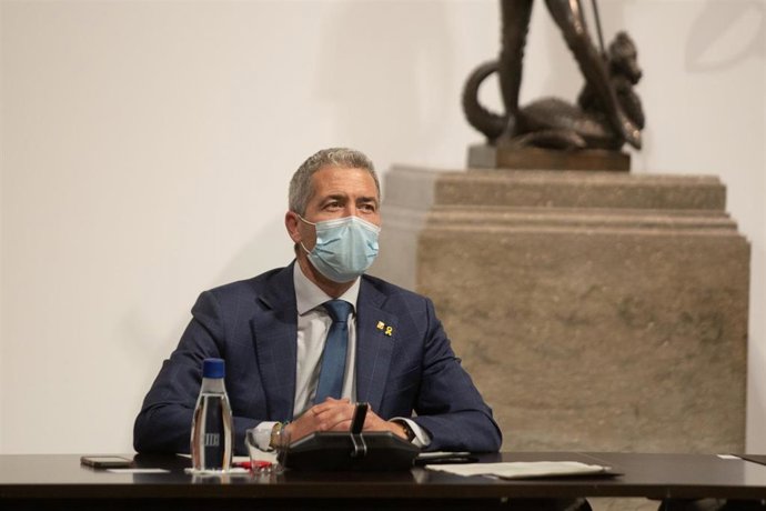 El conseller de Educación de la Generalitat, Josep Gonzlez-Cambray