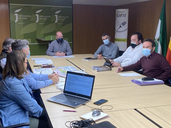 Diputación e IGME hacen estudios para mejorar suministro de agua en Torredelcampo, Alcaudete y Chilluévar