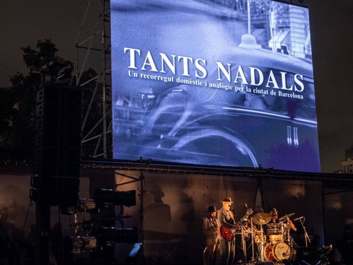 Cartel del Festival de Nadal de Barcelona sobre artes escénicas y plásticas, cine y música