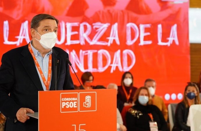 Luis Planas interviene en el 15 Congreso del PSOE de Córdoba.