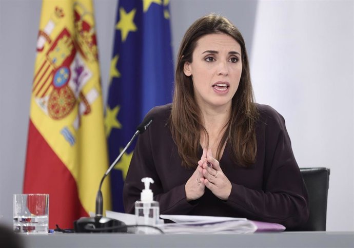 La ministra de Igualdad, Irene Montero, en una rueda de prensa posterior al Consejo de Ministros celebrado en Moncloa, a 23 de noviembre de 2021, en Madrid (España). 