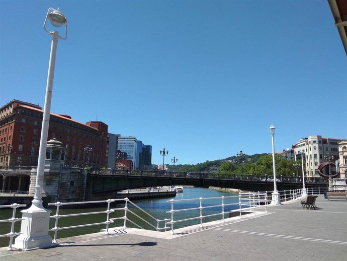 Archivo - Jornada soleada en Euskadi